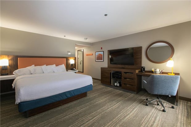 Images Hampton Inn & Suites Wilder