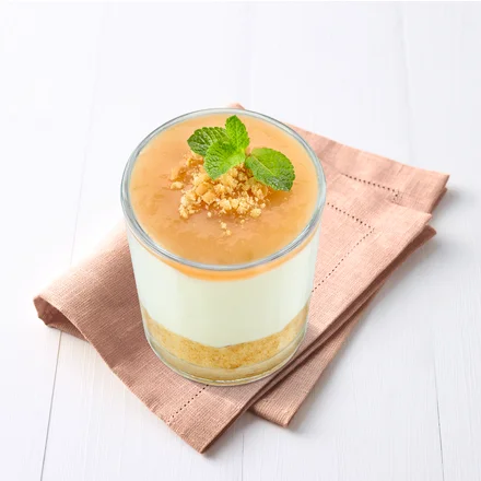 Joghurt mit Rhabarbermus