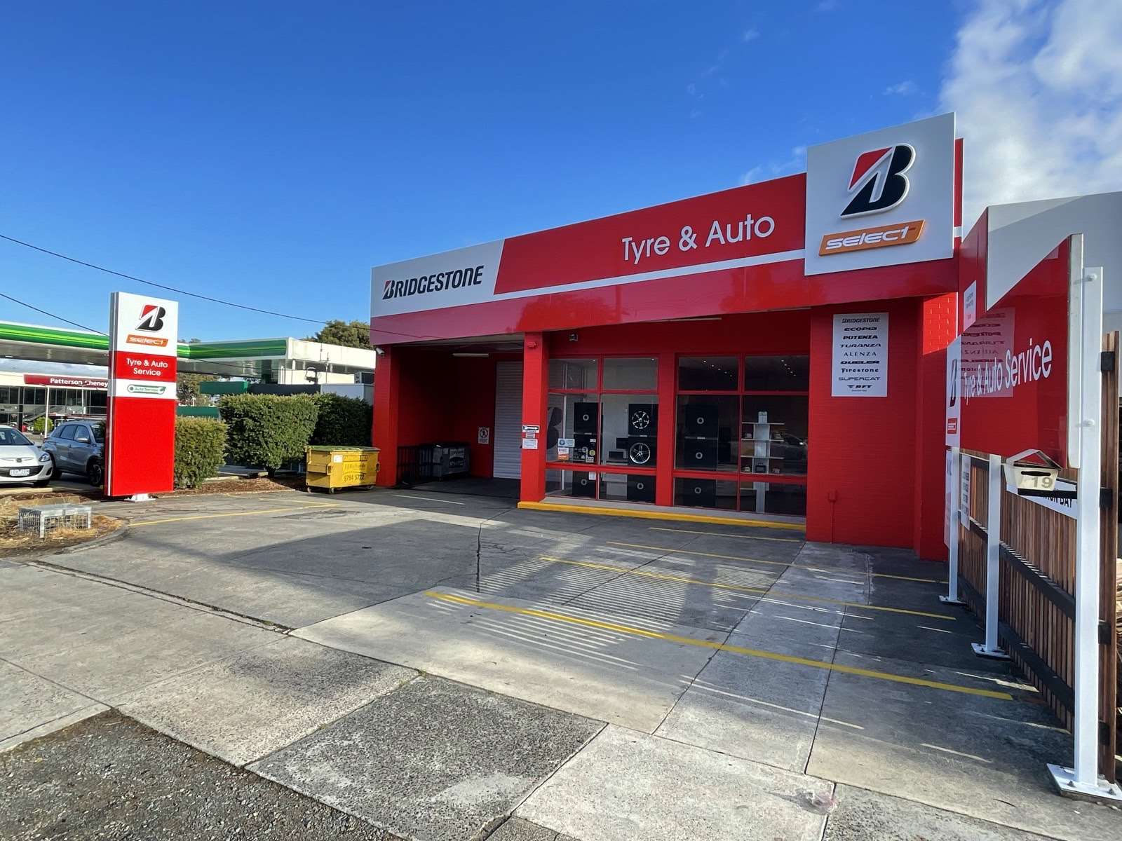 Images Bridgestone Select Tyre & Auto Vermont