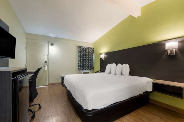 Images SureStay by Best Western Columbus Downtown