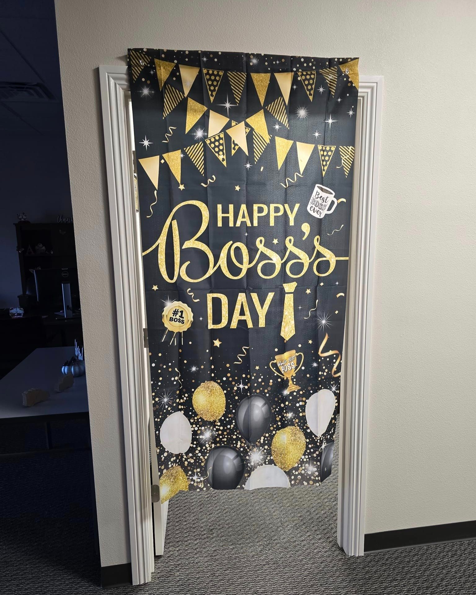 I'm a little late the the game but I want to give my Team a huge THANK YOU for making me feel Special on Boss's Day. Without them I won't be the greatest boss ever.
#duggerhasyoucovered