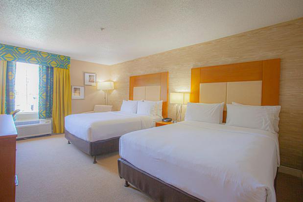 Images Holiday Inn & Suites Spring - the Woodlands Area by IHG