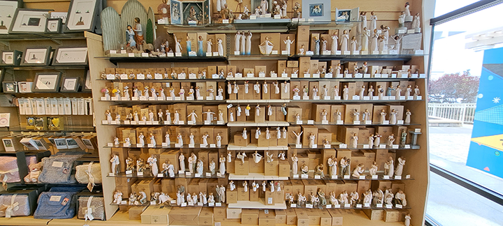 Images Gretchen's Hallmark Shop
