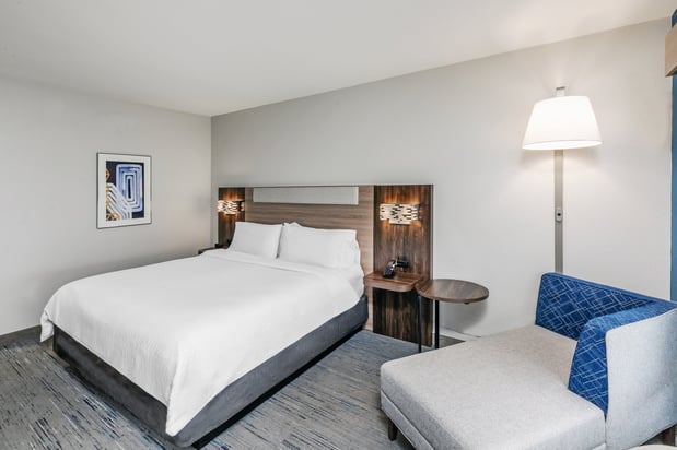 Images Holiday Inn Express & Suites Vicksburg by IHG