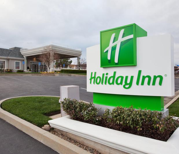 Images Holiday Inn Redding by IHG