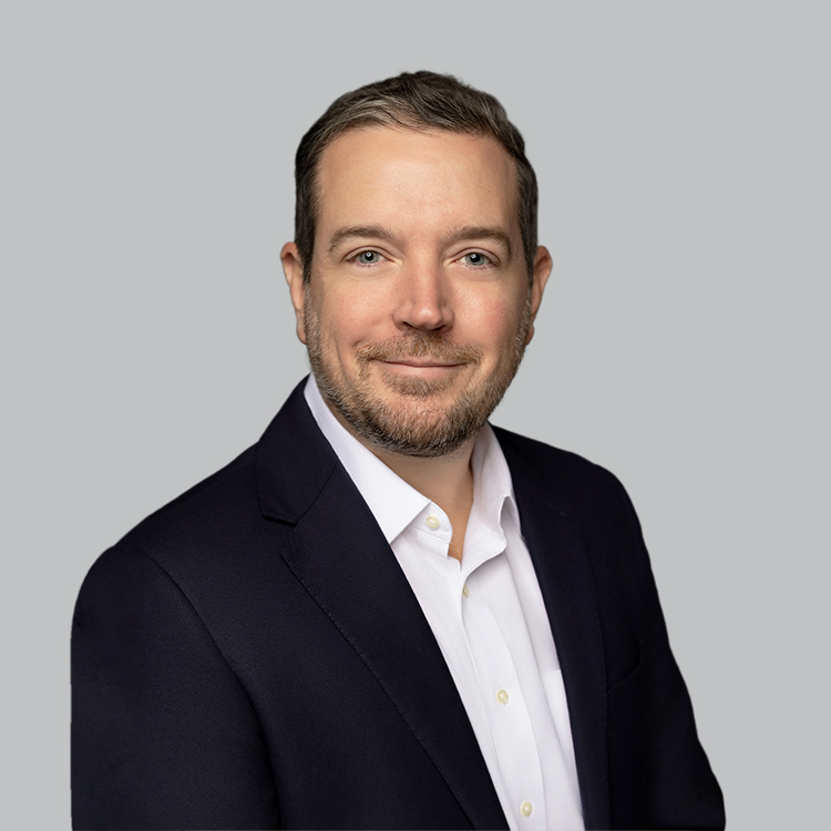 Headshot of Richard P. Kenner, a wealth advisor at Chase