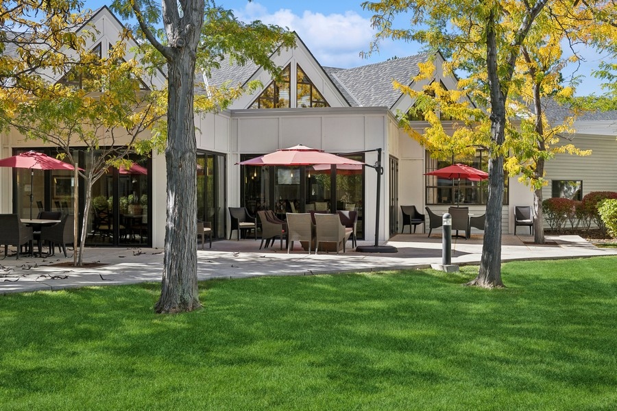 Five Star Premier Residences of Reno patio with tables and chairs