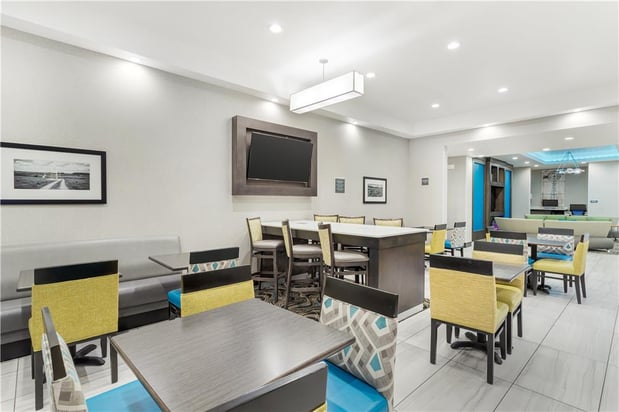 Images Best Western Plus Waller Hotel