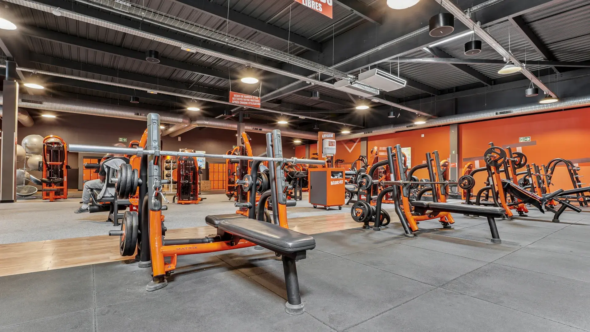 Images Basic-Fit 24/7