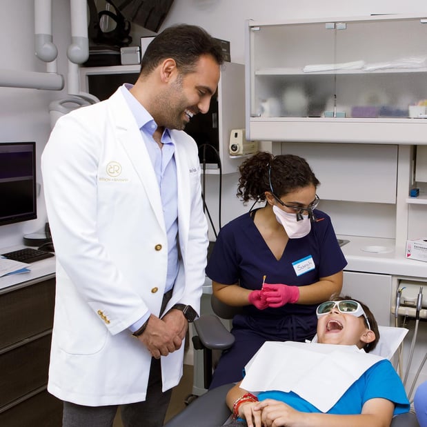 Images Dr. Rodney Raanan