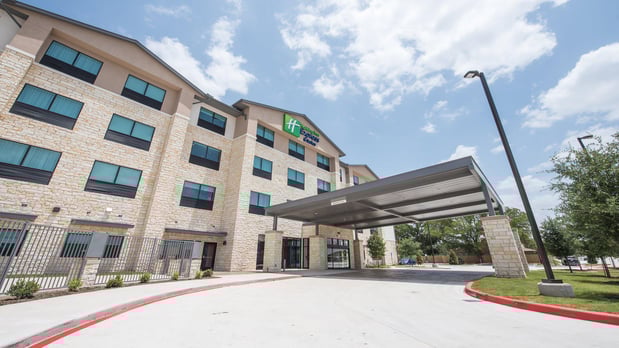 Images Holiday Inn Express & Suites Dripping Springs - Austin Area by IHG