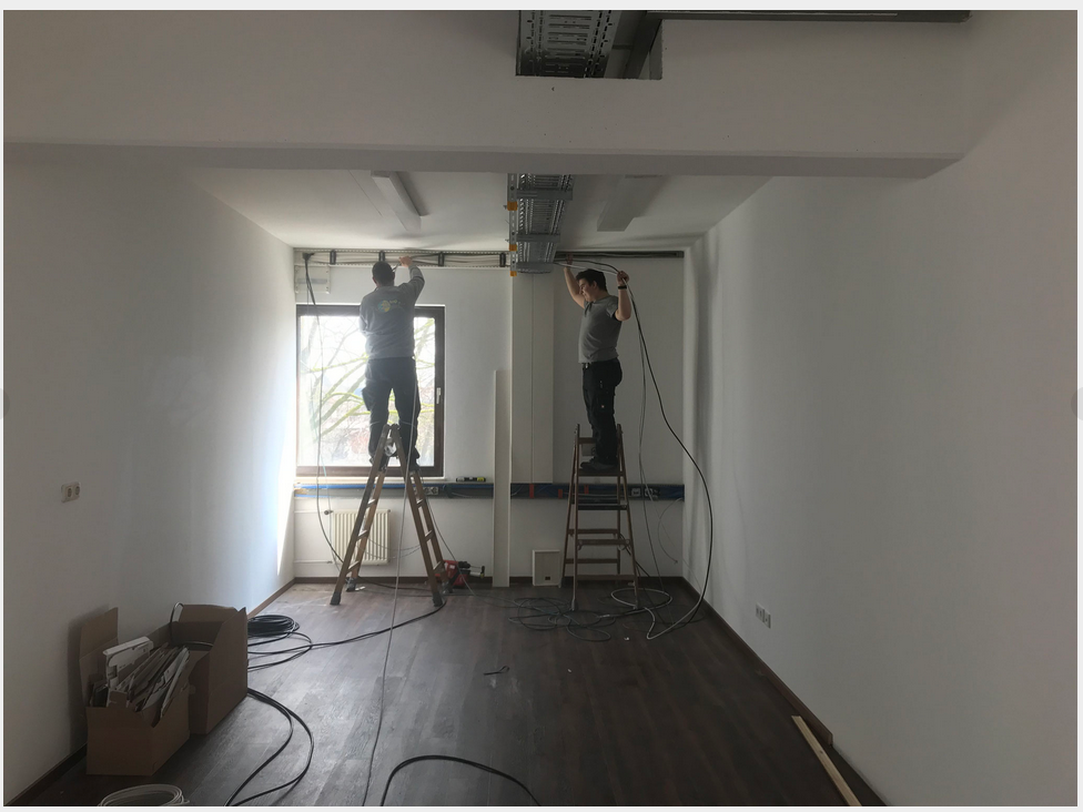 Tip Top Elektro - Inh. Florian Kiefer, Bahnhofsplatz 1 in Ottobrunn