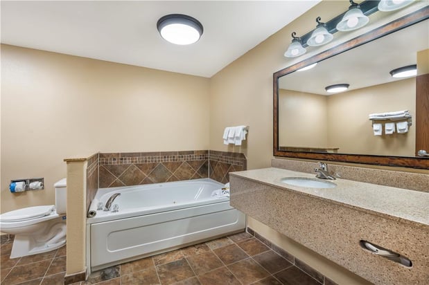 Images Best Western Plus Kelly Inn & Suites