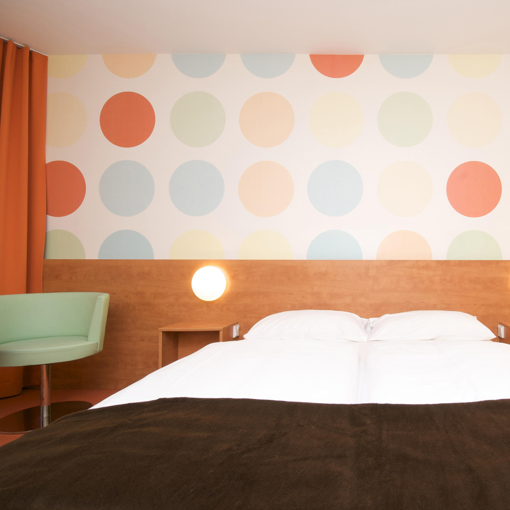 Hotel Holledau, An der Autobahn 1 in Geisenhausen