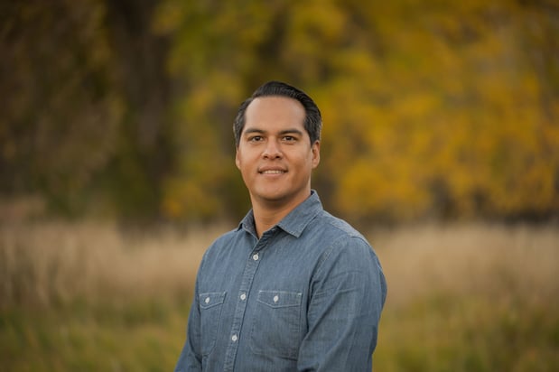 Images Miguel Perea: Allstate Insurance