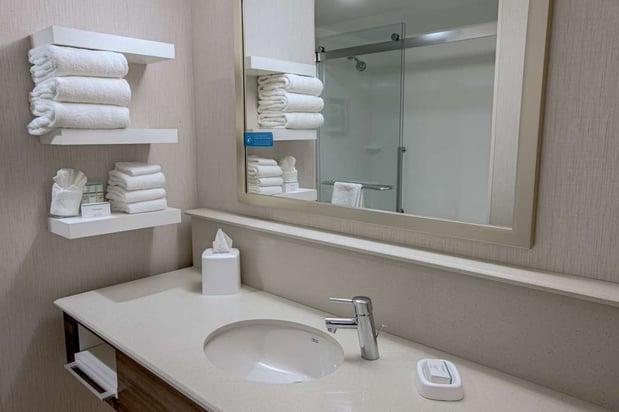 Images Hampton Inn Amesbury