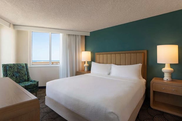Images Embassy Suites by Hilton Deerfield Beach Resort & Spa