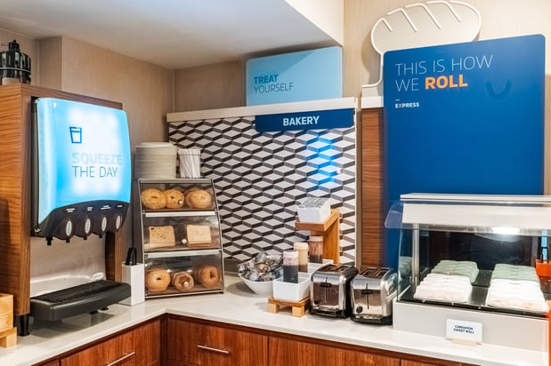 Images Holiday Inn Express Queens - Maspeth by IHG