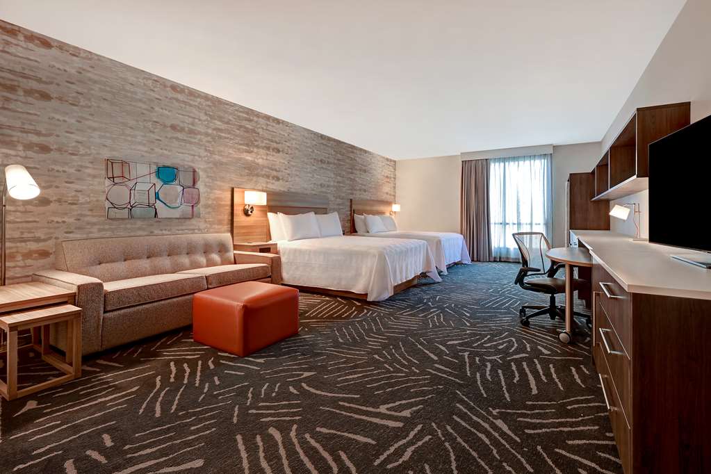 Guest room