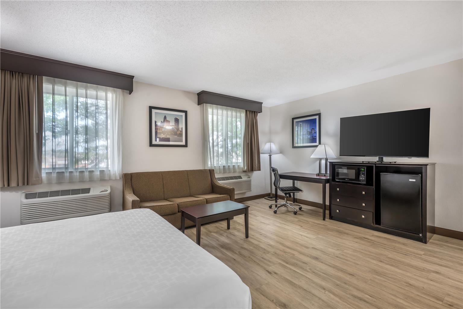 King Accessible Room 