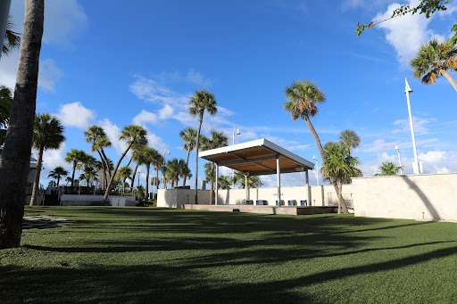The Perry Hotel & Marina Key West Image