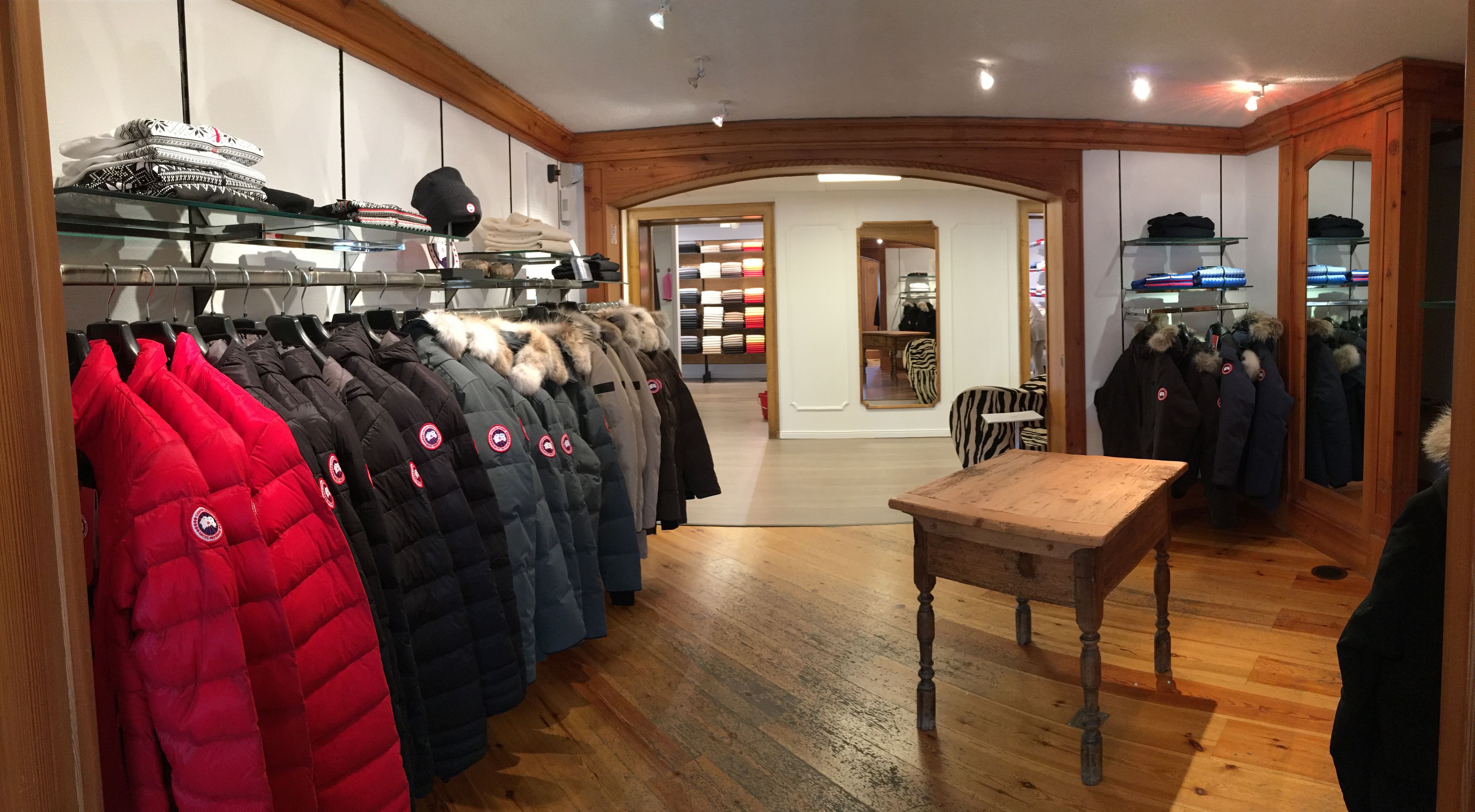 ALEX SPORTS LES BOUTIQUES SA