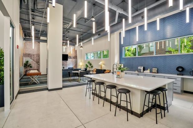 Images 555 Boulevard