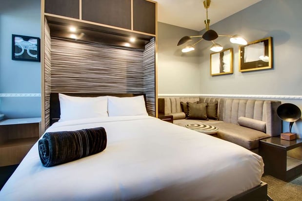 Images The Rose Hotel Chicago O’Hare, Tapestry Collection by Hilton