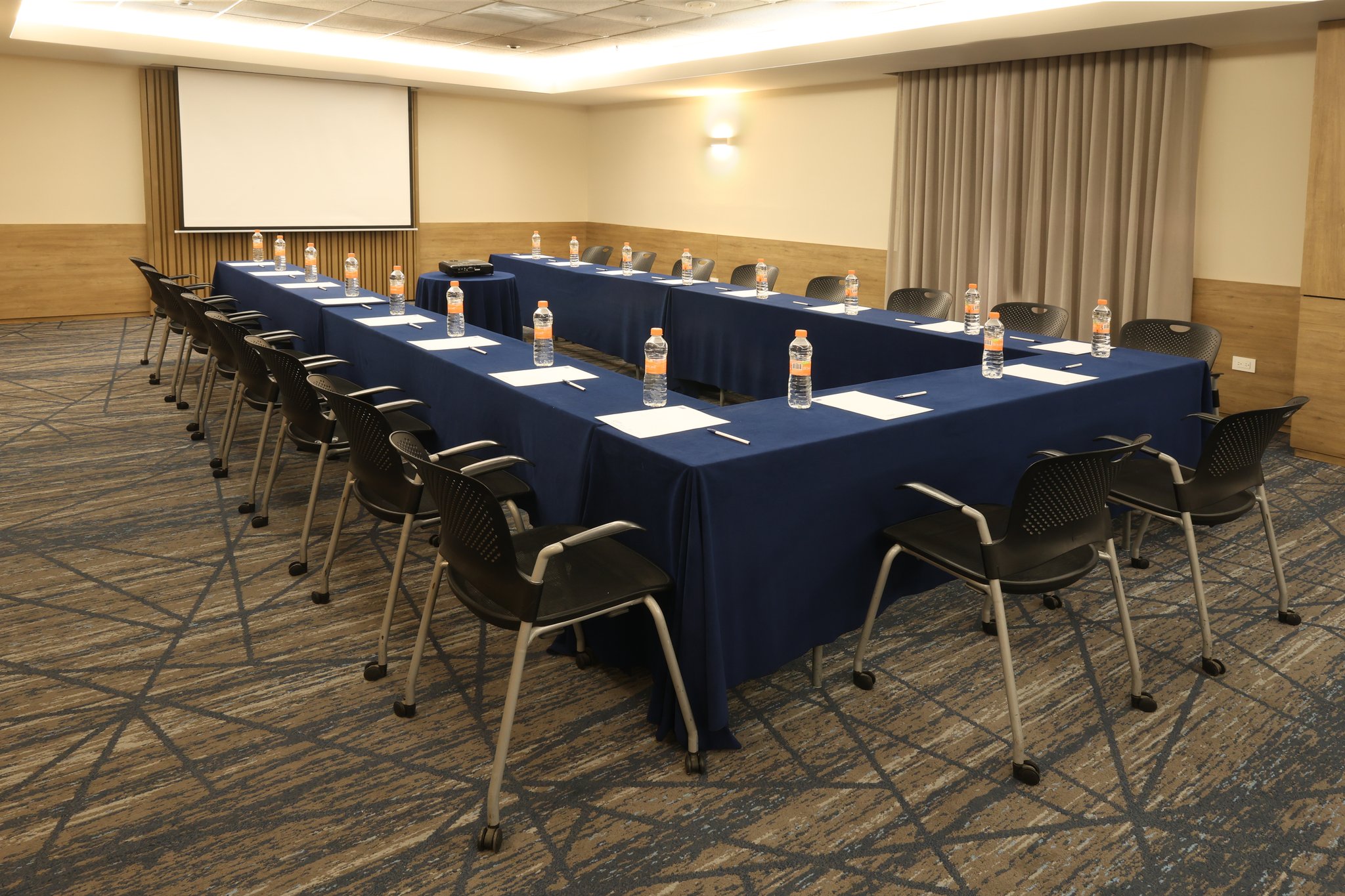 Images Holiday Inn Express Monterrey Galerias-Sn Jeronimo by IHG