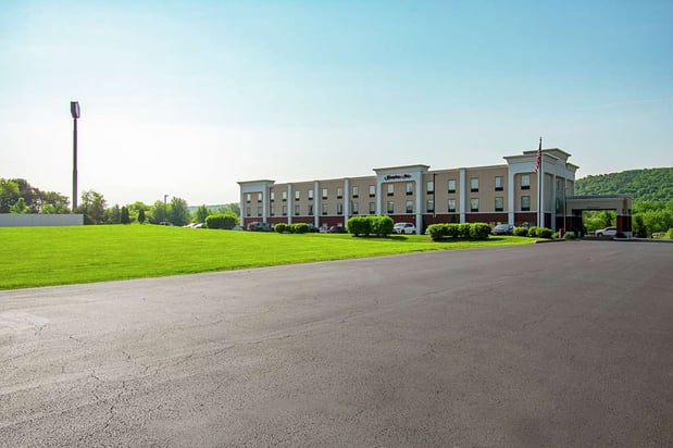 Images Hampton Inn Pine Grove