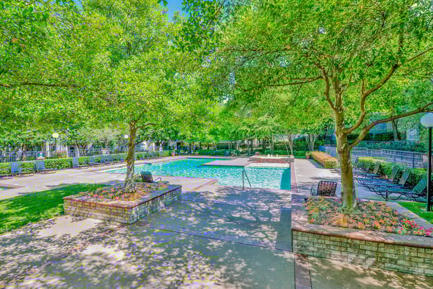 Images Greyson's Gate Apartments