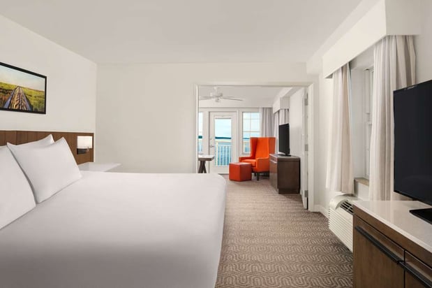 Images Hilton Garden Inn Kent Island Marina