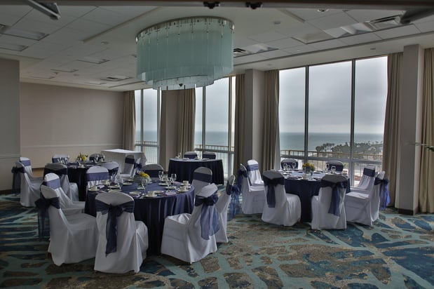 Images Crowne Plaza Ventura Beach by IHG