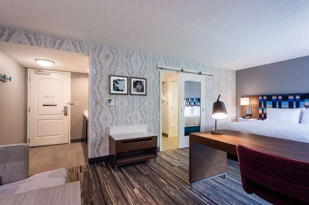 Images Hampton Inn & Suites Herndon-Reston