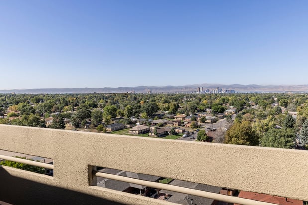 Images Holiday Inn Denver East by IHG