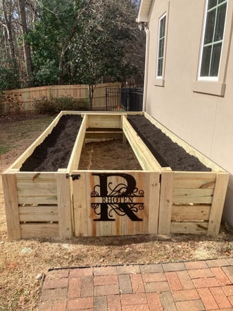 Images In-Line Custom Fence