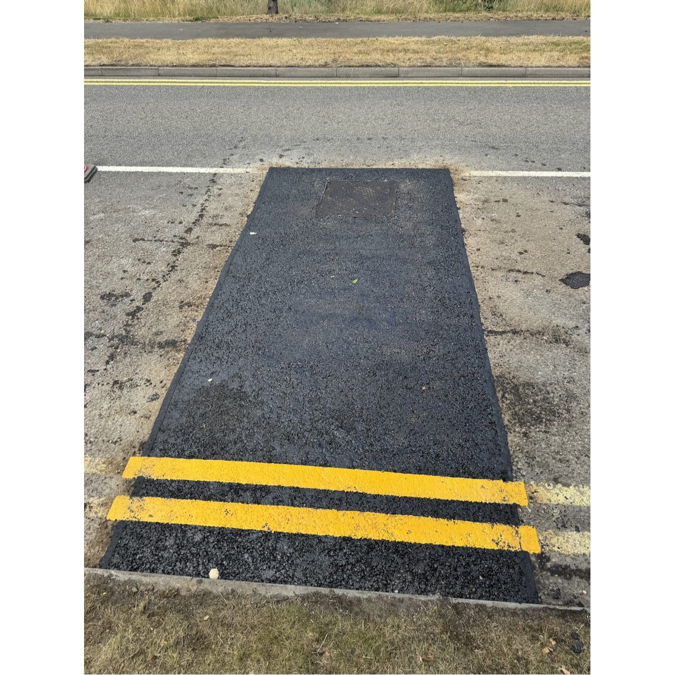 Images Breaker Surfacing - Pothole, Tarmac & Asphalt Specialists