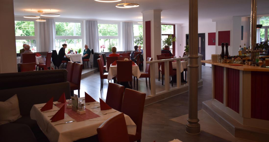 Restaurant Rotes Schloss, Arnstädter Str. 37 in Erfurt