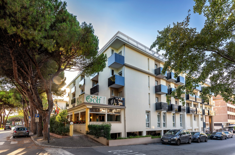 Images Golf Hotel