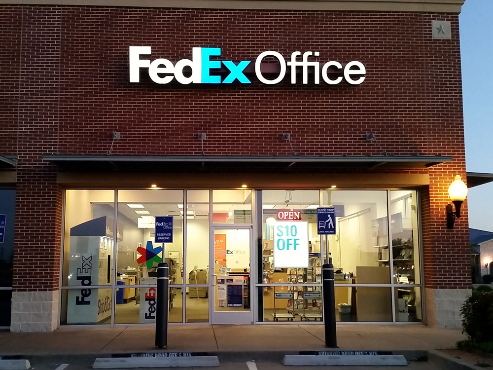 Exterior photo of FedEx Office location at 4152 W Spring Creek Pkwy\t Print quickly and easily in the self-service area at the FedEx Office location 4152 W Spring Creek Pkwy from email, USB, or the cloud\t FedEx Office Print & Go near 4152 W Spring Creek Pkwy\t Shipping boxes and packing services available at FedEx Office 4152 W Spring Creek Pkwy\t Get banners, signs, posters and prints at FedEx Office 4152 W Spring Creek Pkwy\t Full service printing and packing at FedEx Office 4152 W Spring Creek Pkwy\t Drop off FedEx packages near 4152 W Spring Creek Pkwy\t FedEx shipping near 4152 W Spring Creek Pkwy