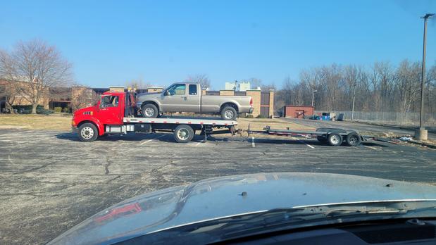 Images RC Enterprises Towing & Recovery