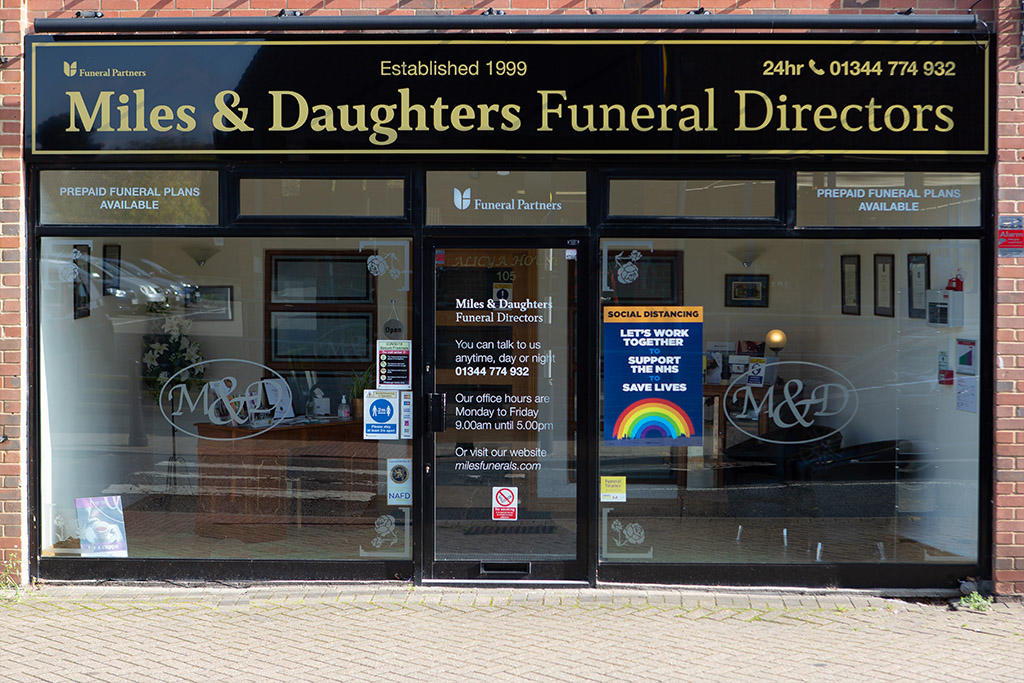 Images Miles & Daughters Funeral Directors