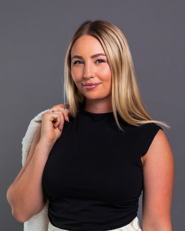 Images Sophia Satow, Realtor