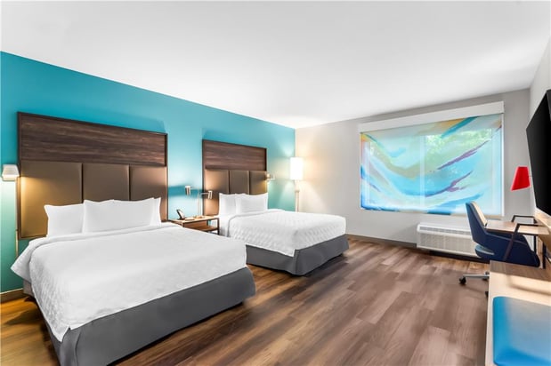 Images Tru by Hilton Pensacola I-10 North Davis Highway