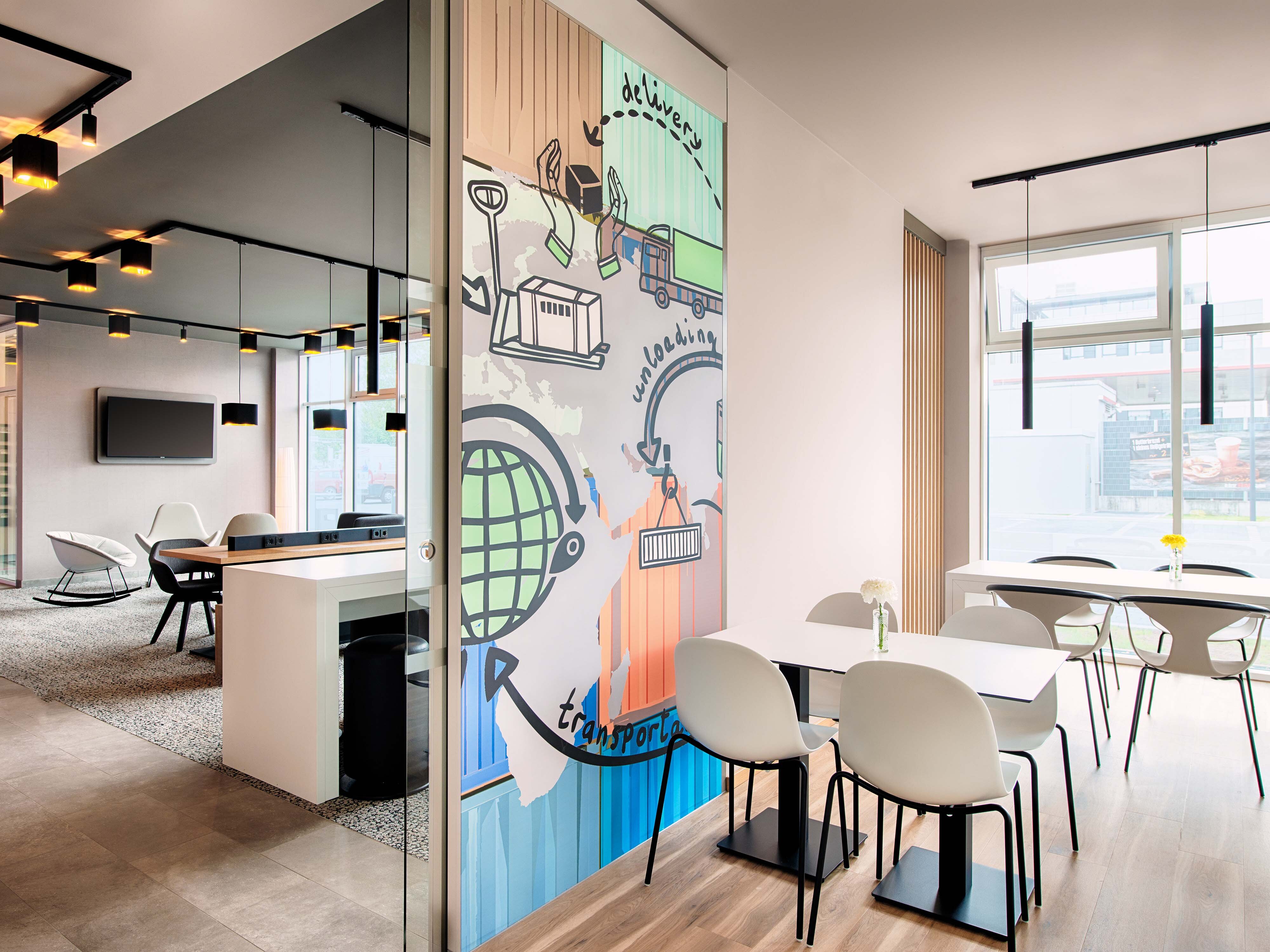 Bilder B&B HOTEL Stuttgart-Neckarhafen