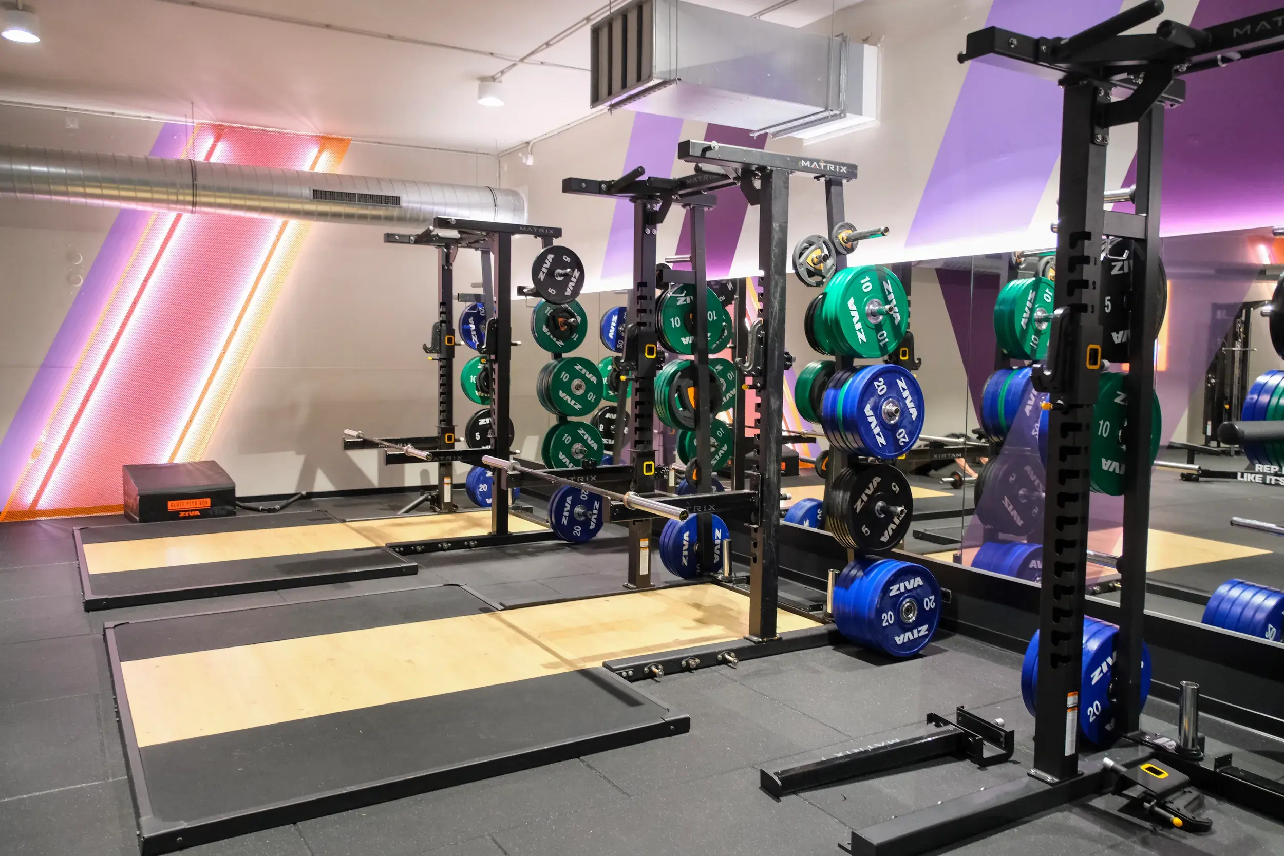 Foto's Basic-Fit 24/7