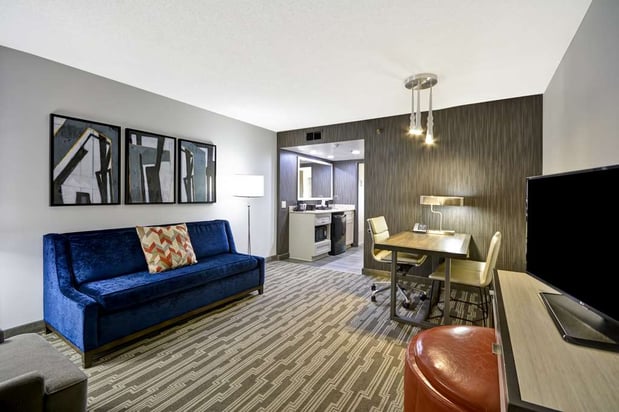 Images Embassy Suites by Hilton Charlotte