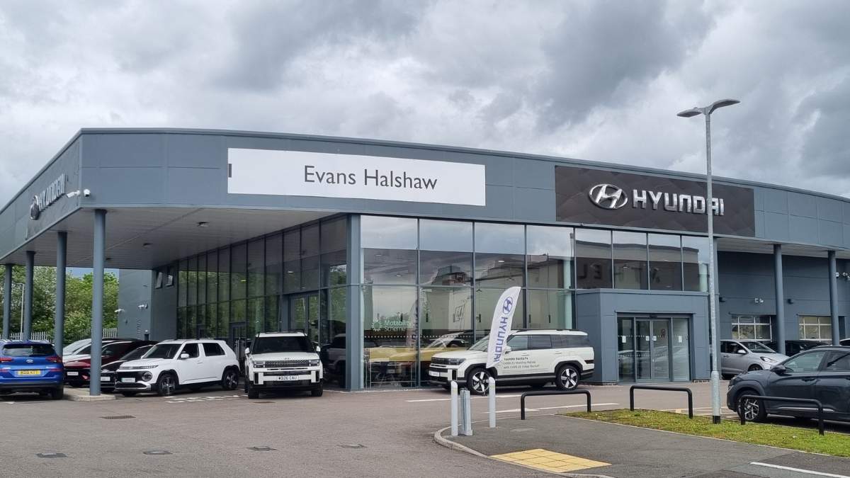 Evans Halshaw Hyundai Warrington Dealership Exterior