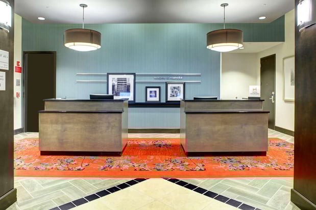 Images Hampton Inn & Suites Roanoke-Downtown