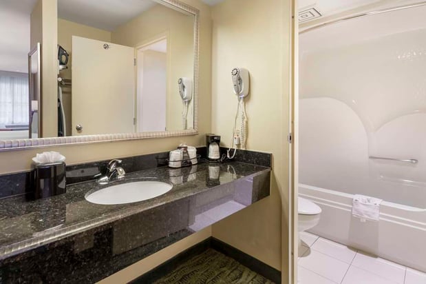 Images Best Western McAllen Medical Center